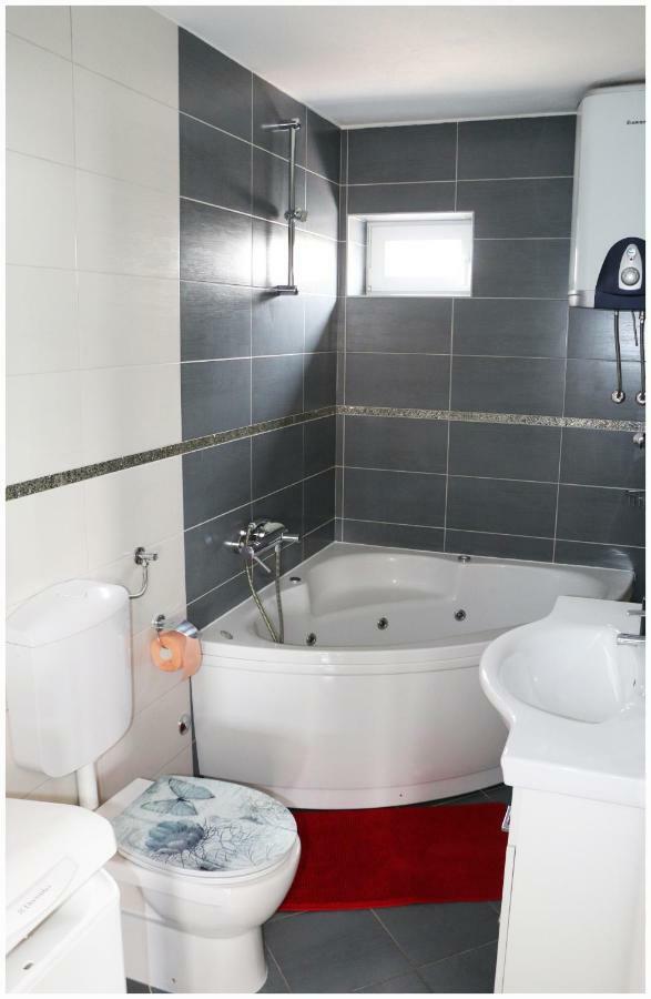 Apartman Loretta Primosten Luaran gambar